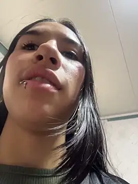 LilyRossi_: онлайн-чат
