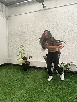 LilyRossi_n Live chat-huone