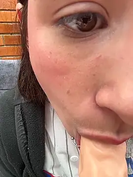 LilyRossi_ Cameră chat live