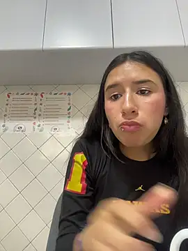 LilyRossi_'s Live Chat Room
