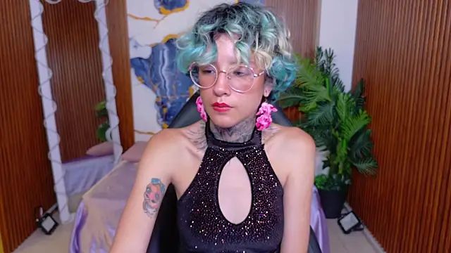 Chat soba uživo modela Lyra_tay
