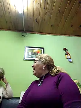 Sala de chat en directo de momismilf544