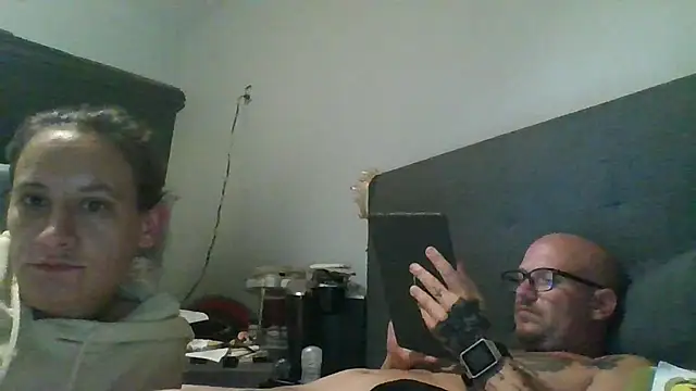 ห้องแชทสดของ Brittmikerideanfuck