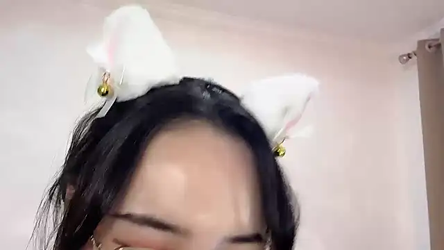 Susu-36E Live Chatraum