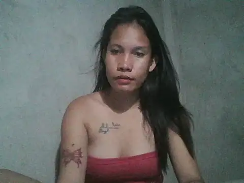 חדר צ'אט בשידור חי של yummy_pilipina26