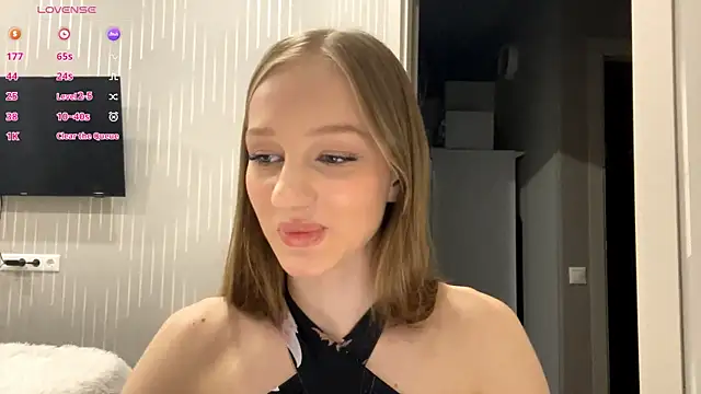 Anika_Socutehe élő chatszobája
