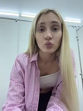 Živá chatovací místnost Pink_Kiss