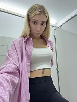 Phòng Chat Trực Tiếp Pink_Kiss