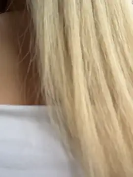 Pink_Kiss – Naživo chatovacia miestnosť