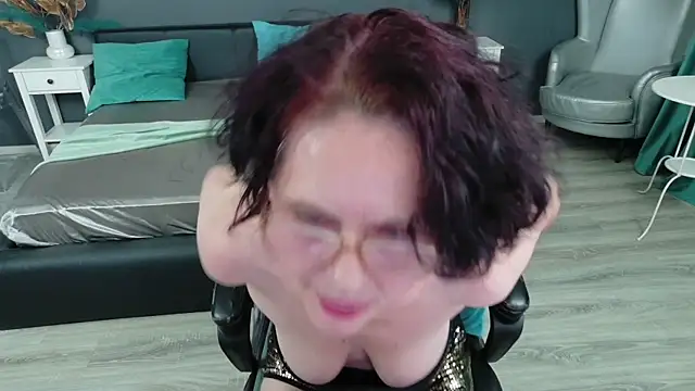 Živá chatovací místnost BrendaJane