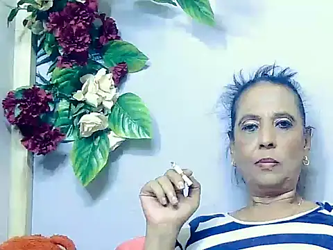 Hot_queen58n Live chat-huone