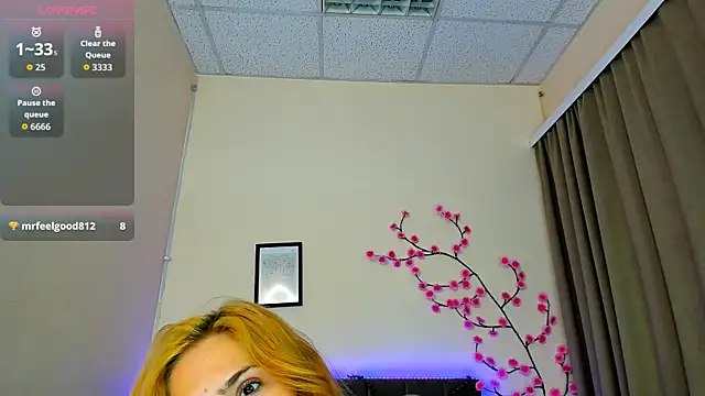 DellaRows – live chatrum