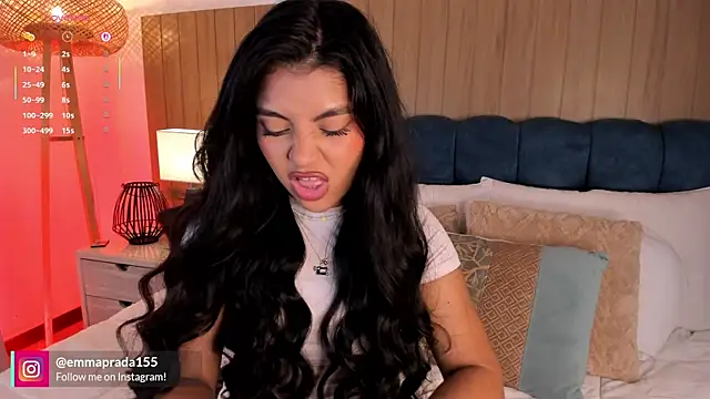 missprada_'s Live Chat Room