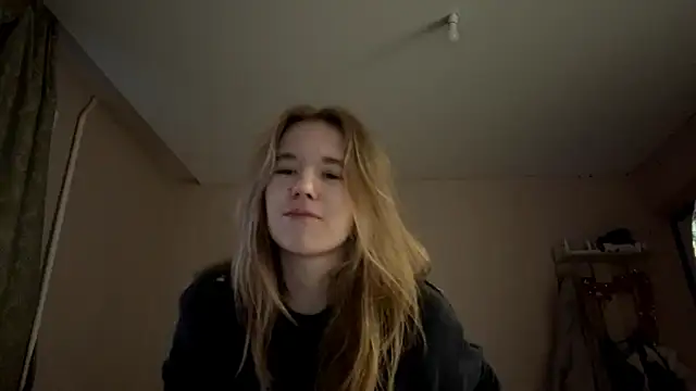 LeomaJee élő chatszobája
