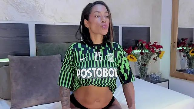 Natalia_Cruzz Adlı Modelin Canlı Sohbet Odası