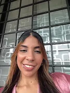 VioletaHills_ Live Chatraum