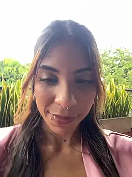Chat ao vivo de VioletaHills_