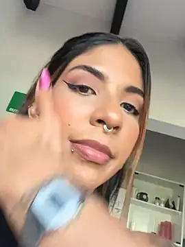 VioletaHills_ – live chatrum