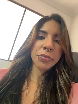 VioletaHills_ Live Chatraum
