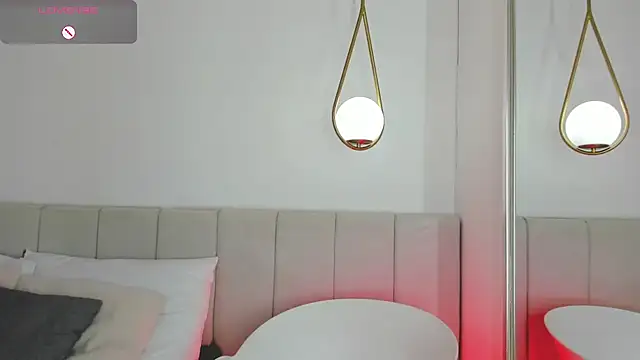 غرفة دردشة SensuallJenn المباشرة