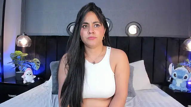 alejandra__garciaのライブチャットルーム