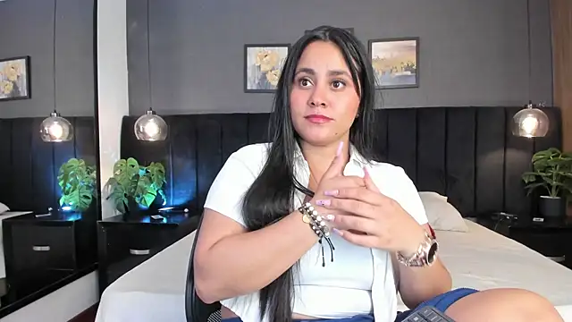 alejandra__garcia Live Chatraum