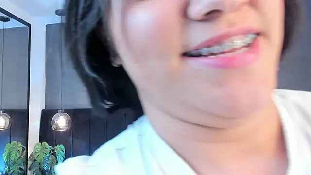 Sala de chat en directo de alejandra__garcia