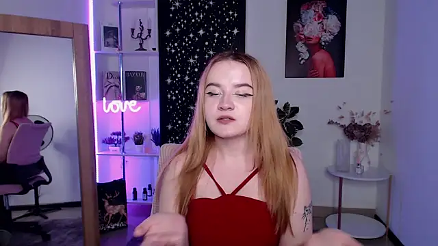 MollyShining чат на живо
