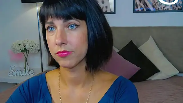 HeidieRaven's Live Chat Room