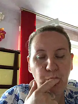 SofiaAmour Adlı Modelin Canlı Sohbet Odası