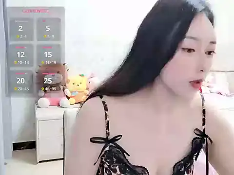 Naomi_NN Live Chatraum