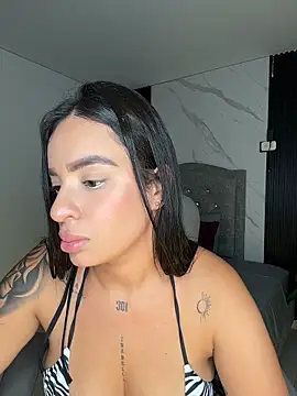 Lisabrown_23 即時聊天室
