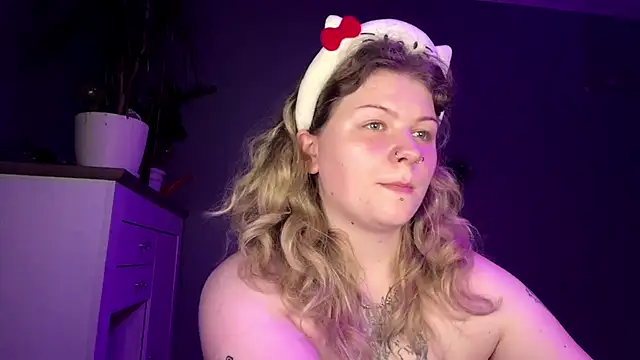 YoungAlina Live Chatraum