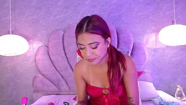 غرفة دردشة Bella-Sanders المباشرة