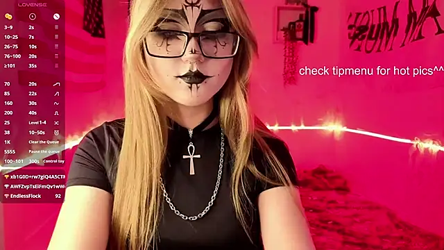 CucKuhta live-chat rom