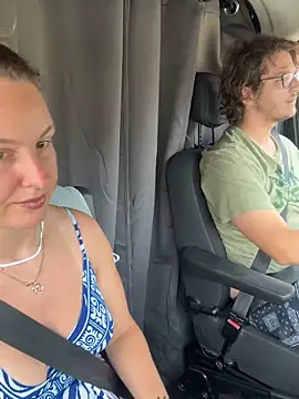 ancouple90s Adlı Modelin Canlı Sohbet Odası