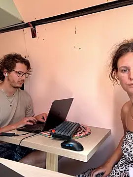 ancouple90s: онлайн-чат