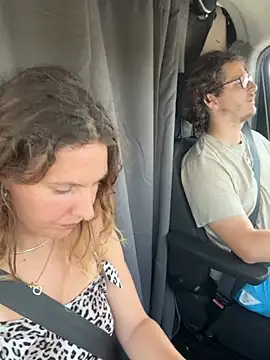 ancouple90s Adlı Modelin Canlı Sohbet Odası