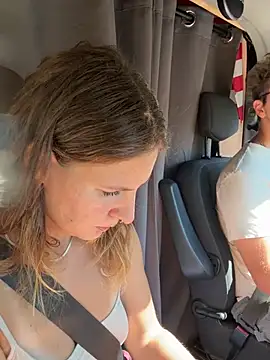 Živá chatovací místnost LillyFlowerson