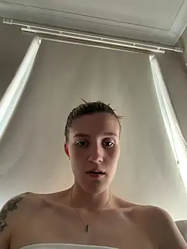 Živá chatovací místnost Iady