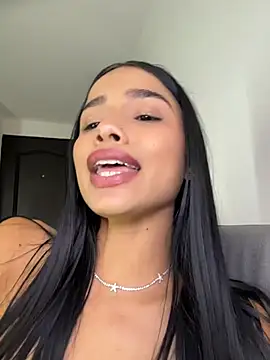 Bella_Smithe Adlı Modelin Canlı Sohbet Odası