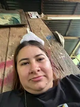 Zoe_Luxxe_ Live Chatraum