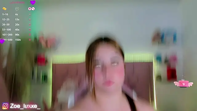 Chatroom en direct de Zoe_Luxxe_