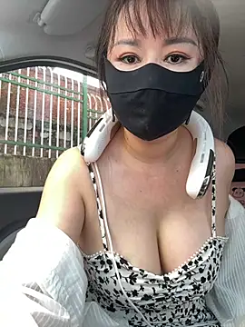 fnai-136n Live chat-huone
