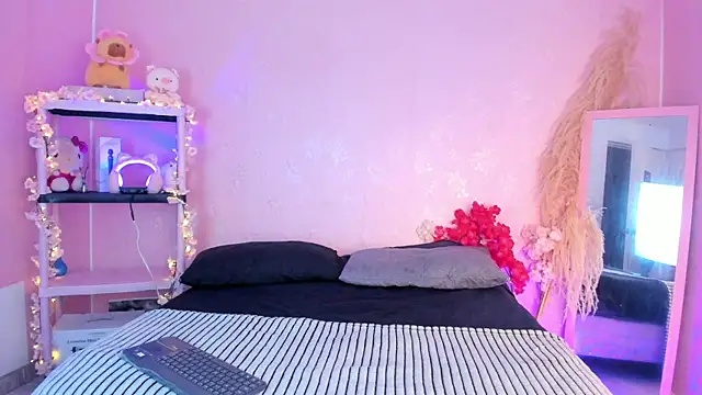 Emily_Roussee Ruang Obrolan Langsung