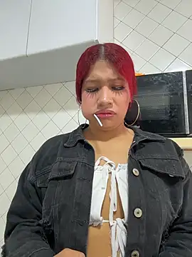 Sala de chat ao vivo de Cherry_Charlottee