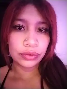 Cherry_Charlottee – live chatrum