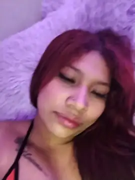 Sala de chat en directo de Cherry_Charlottee
