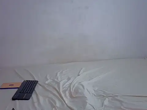 Scarlett_Cherry_ Cameră chat live