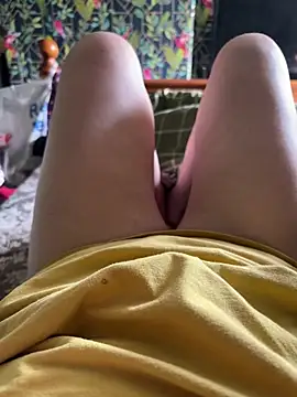 Pertunjukan Kamera Seks Secara Langsung HairyButHot